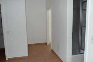 TOP Wohnung für Eigennutzer ! Sofort beziehbar--Wanne/Dusche--Gäste WC--Lift--Einbauküche--2 Balkone – Erich-Mühsam-Straße 33, 9112 Chemnitz – Vorschaubild 13