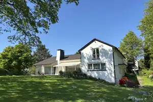 Freistehendes Einfamilienhaus mit traumhaftem Grundstück – Essen – Vorschaubild 1