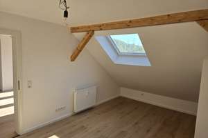 Charmante 2,5-Zimmer Dachgeschosswohnung in Essen-Byfang – Deile 1, 45257 Byfang, Essen – Vorschaubild 6