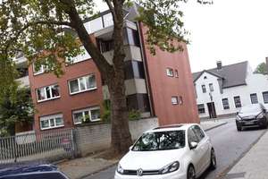 Schöne Dachgeschosswohnung mit Parkplatz in zentrale Lage Gelsenkirchen