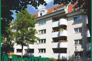 3-Zimmer-Wohnung mit West-Loggia in ruhiger Lage von Schmargendorf