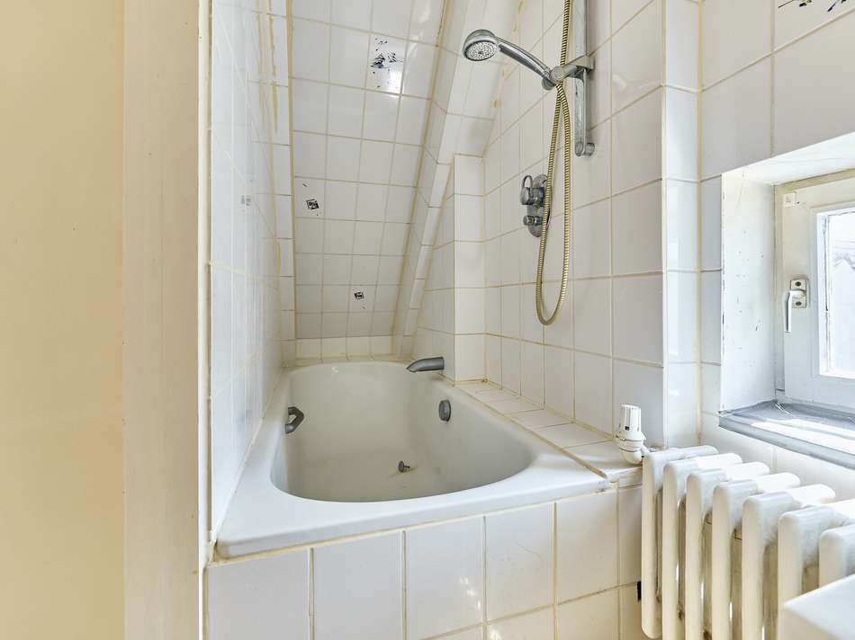 42 Badezimmer Wohnfläche DG 1.