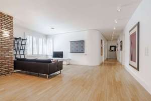 Mitten im Leben, stilvoll zuhause – Hochwertige Wohnung im Sandweg – 60316 Ostend, Frankfurt am Main – Vorschaubild 2