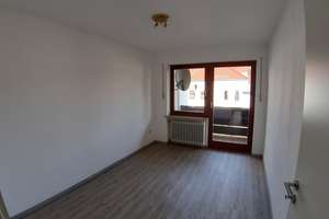 Reihenmittelhaus in ruhiger Gegend im Herzen von Waldkraiburg – Die vollständige Adresse der Immobilie erhältst du vom Anbieter., 84478 Waldkraiburg – Vorschaubild 7