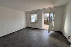 Charmantes Reihenhaus: Garage, Garten & 3 Bädern, 6,5 KWP PV-Anlage, in ruhiger Lage von H-Bothfeld – Die vollständige Adresse der Immobilie erhältst du vom Anbieter., 30179 Bothfeld, Hannover – Vorschaubild 11