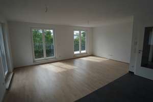Gut geschnittene 2-Zimmer WHG mit großem Süd-West Balkon und Einbauküche in Untermenzing, München – Walter-Otto-Straße 17, 80997 Allach, München – Vorschaubild 2