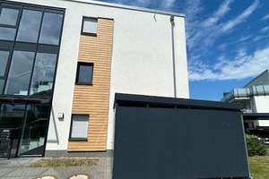 Gartenparadies inklusive: Komfortable 4-Zimmer Wohnung mit toller Einbauküche  und zwei Carport – Die vollständige Adresse der Immobilie erhältst du vom Anbieter., 38442 Ehmen, Wolfsburg – Vorschaubild 18