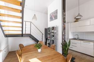 exklusive Maisonettewohnung mit tollem Innenhof im Belgischen Viertel