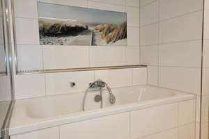 Großzügige 4 Zimmer-Wohnung mit Fernblick über Pforzheim – Die vollständige Adresse der Immobilie erhältst du vom Anbieter., 75179 Nordstadt, Pforzheim – Vorschaubild 9