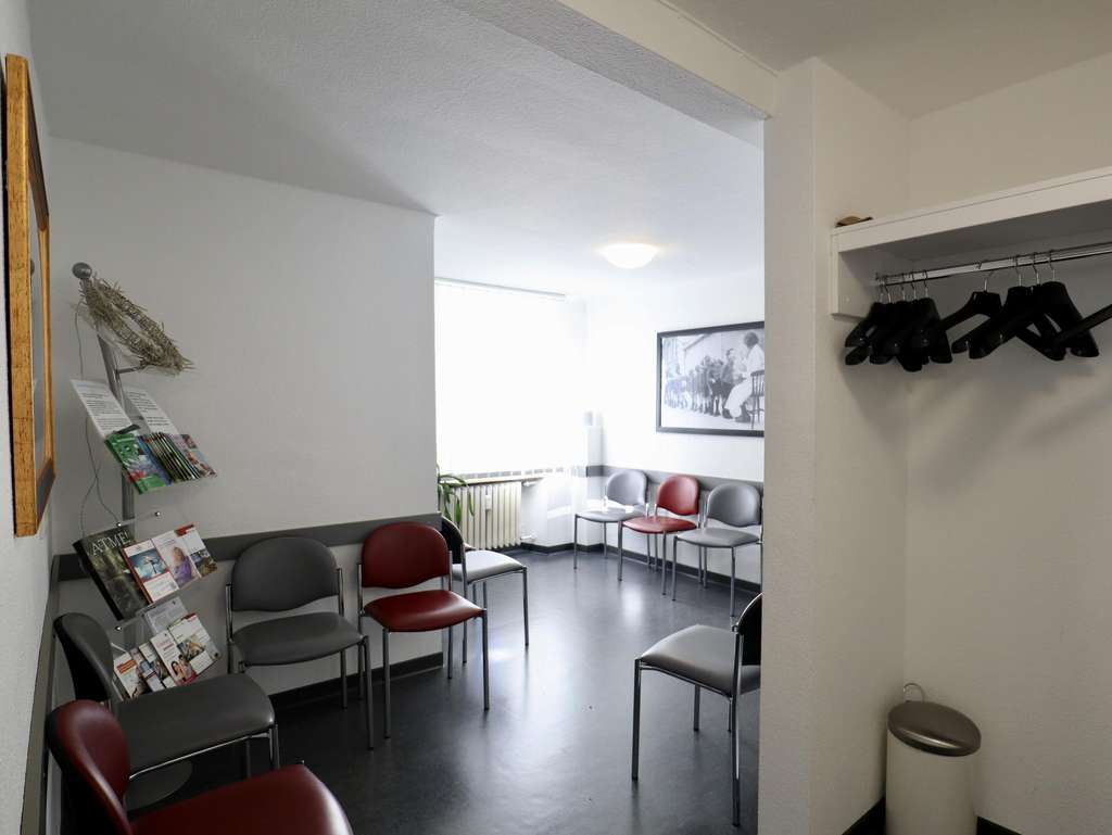 Immobilie in Bullay - Gepflegtes Mehrfamilienhaus mit Arztpraxis in zentraler Lage - Bild 4