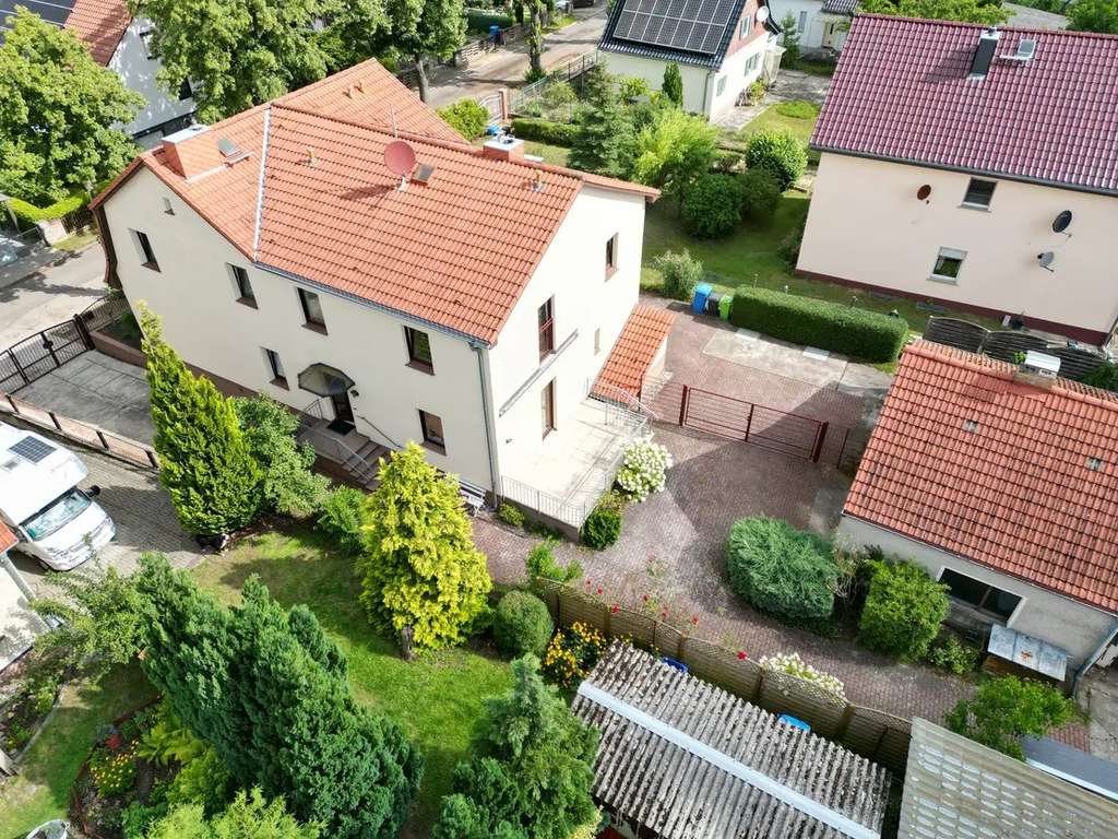 Immobilie in Rüdersdorf bei Berlin - Zweifamilienhaus in Hennickendorf zu verkaufen - Bild 0