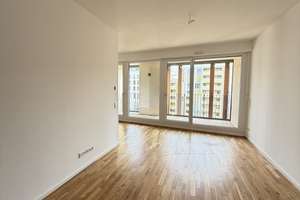 Großzügige 3-Raum-Wohnung mit Einbauküche, Gäste-Bad und Balkon – Marienstraße 6, 1067 Wilsdruffer Vorstadt/Seevorstadt-West, Dresden – Vorschaubild 3