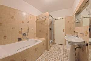Seltene Gelegenheit: 3-Zimmer-Eigentumswohnung mit viel Charme und Potentian in Bremen Schwachhau... – Die vollständige Adresse der Immobilie erhältst du vom Anbieter., 28209 Schwachhausen (Ortsteil), Bremen – Vorschaubild 6