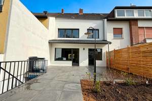 Einfamilienhaus mit XXL Terrasse und Garten – Erstbezug nach Sanierung – Die vollständige Adresse der Immobilie erhältst du vom Anbieter., 52351 Innenstadt, Düren – Vorschaubild 22