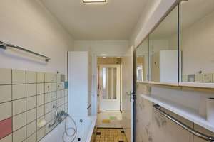 Charmantes 1-2 Familienhaus in schöner Wohnlage von Villingendorf – Die vollständige Adresse der Immobilie erhältst du vom Anbieter., 78667 Villingendorf – Vorschaubild 13