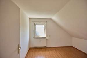 Mehrgenerationen-Wohnen in München-Waldtrudering: Bezugsfreies Dreifamilienhaus – 81827 Waldtrudering, München – Vorschaubild 28