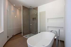 Exklusive Residence mit großzügiger Tiefgarage in bester Halbhöhenlage – Die vollständige Adresse der Immobilie erhältst du vom Anbieter., 70193 Hölderlinplatz, Stuttgart – Vorschaubild 10