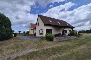 Zwei Häuser und ein Traumgrundstück mit Teich, Pool und viel Platz für Freizeit und Hobby! – Pretzscher Allee 8, 6905 Bad Schmiedeberg – Vorschaubild 3