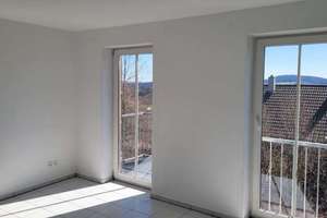 Klein, fein, mein – Ihr gemütliches Zuhause mit Aussicht – Die vollständige Adresse der Immobilie erhältst du vom Anbieter., 94513 Schönberg – Vorschaubild 11