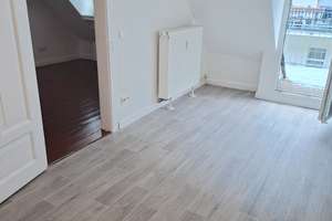 2-Zimmer-Dachgeschoß- Wohnung mit Terrasse in Wiesbaden zu vermieten! – Die vollständige Adresse der Immobilie erhältst du vom Anbieter., 65185 Mitte, Wiesbaden – Vorschaubild 2