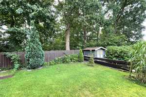 Wohnen am Feld: Gepflegtes Wohnhaus mit 8 Zimmern in ruhiger Feldrandlage – Hannover (Kreis) – Vorschaubild 1