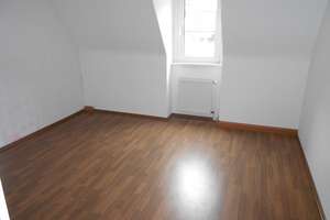 Attraktive Dachgeschosswohnung mit großzügigem Dachboden in zentraler Lage von Hagen – Die vollständige Adresse der Immobilie erhältst du vom Anbieter., 58095 Mittelstadt, Hagen – Vorschaubild 4