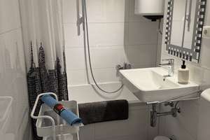 * *  modernes möbliertes Apartment nur für  1 Person - Deschinger Str. 22 - Frei – Deschinger Str. 22, 85055 Oberhaunstadt, Ingolstadt – Vorschaubild 4