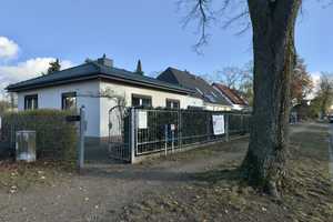 NEUER PREIS | PROVISIONSFREI |
Bungalow mit Wintergarten & Garage in grüner und beliebter Wohngegen – Barnim (Kreis) – Vorschaubild 4