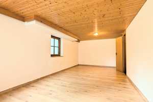 Sie lieben das Besondere? Beeindruckende Villa mit neuem Dach (Aufdachdämmung) & Hybrid-Heizung! – Bayreuth – Vorschaubild 24