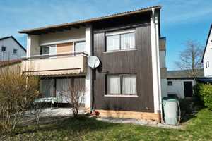 Geräumiges 1- bis 2-Familienhaus mit Aufzug, Garage und idealer Raumaufteilung – inkl. Keller! – Bayreuth (Kreis) – Vorschaubild 1