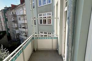 mehr geht nicht: hochwertig sanierter Altbau mit 3,60 m Decken, Dielen, Balkon & Einbauküche – Ahlmannstraße 24, 24118 Ravensberg, Kiel – Vorschaubild 13