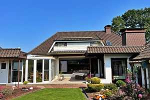 Einfamilienhaus mit Einliegerwohnung und Gartenidylle – Oldenburg (Kreis) – Vorschaubild 3