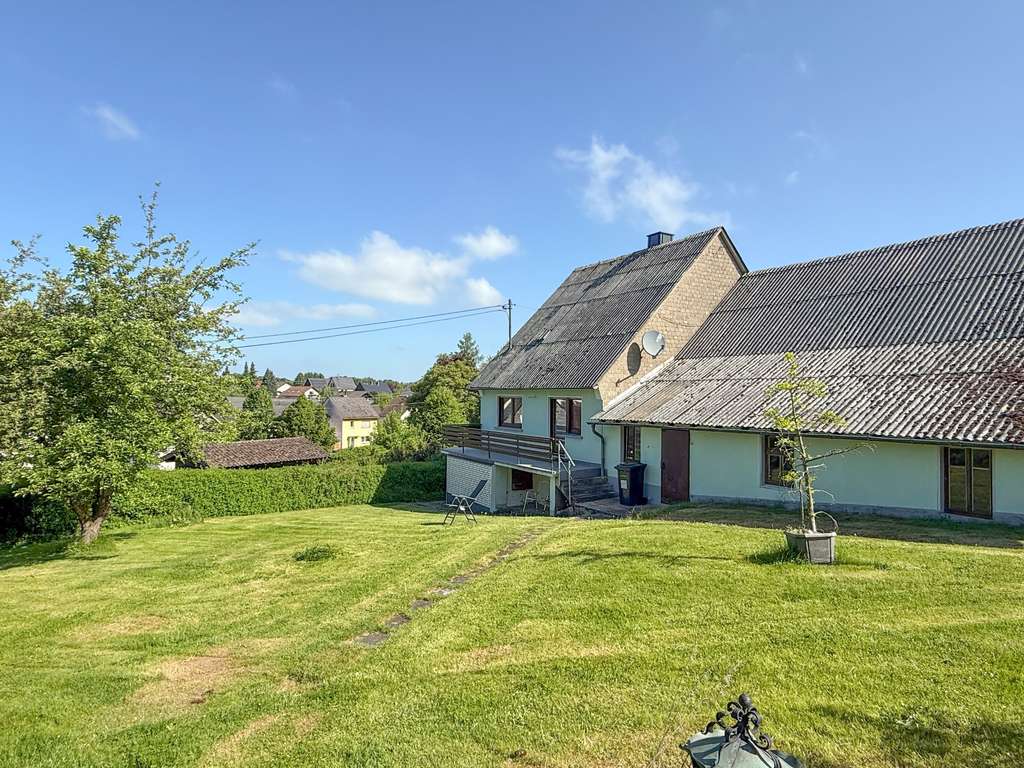 Immobilie in Höchstenbach - Ein-/Zweigenerationenhaus mit Nebenräumen auf idyllischem Grundstück nahe Hachenburg! - Bild 3