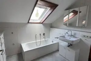 3-Zimmer-Whg mit wundervollem Blick von Betzinger Hang (Hinter Gminder-Dorf, nahe Bosch) – Zaisentalstraße 84, 72760 Reutlingen (Kreis) – Vorschaubild 17