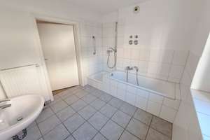 Lichtdurchflutete 3 Zimmerwohnung im ruhigen Hamburg Langenhorn zur Miete! – Im Torfmoos 9, 22417 Langenhorn, Hamburg – Vorschaubild 5
