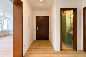 Renovierte 3-Zimmer-Wohnung mit gelungener Aufteilung, großzügigem Balkon und Stellplatz. – 53177 Alt-Godesberg, Bonn – Vorschaubild 4
