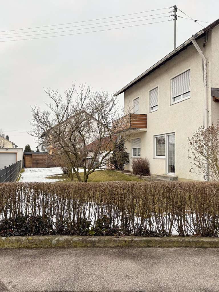 Immobilie in Jettingen-Scheppach - Enfamilienhaus mit 4 Kinderzimmern in ruhiger Ortsrandlage - Bild 1