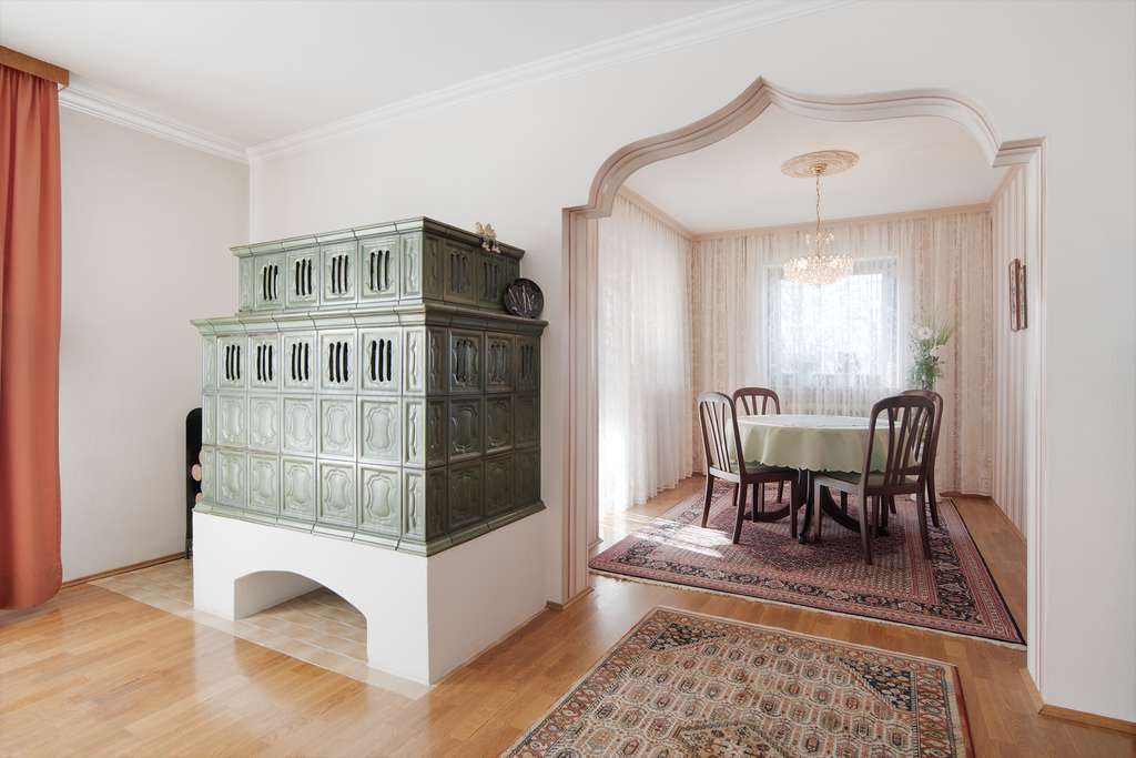 Immobilie in Haimhausen - VIEL RAUM FÜR IDEEN - Freistehendes Einfamilienhaus in hervorragender Wohnlage - Bild 1