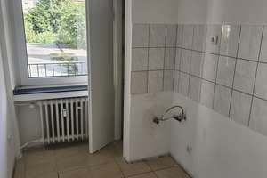 *RHEINNÄHE* SANIERTE, HELLE UND GUT AUFGETEILTE 3 ZIMMERWOHNUNG IM 1. OG MIT BALKON – Windmühlenstrasse 162, 51063 Mülheim (Ortsteil), Köln – Vorschaubild 24