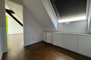 MODERNE TRIFFT ALTBAU-CHARME! _ 4 RÄUME, 2 BÄDER, EINBAUKÜCHE U. DACHTERRASSE IM HERZEN DÜSSELDORFS! – 40476 Golzheim, Düsseldorf – Vorschaubild 19
