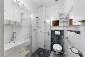 Altbaucharme mit Garten - 3-Zimmer-Wohnung mit Gestaltungspotenzial – 40235 Grafenberg, Düsseldorf – Vorschaubild 8