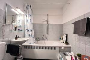 Charmantes 1-Zimmer-Apartment mit Loggia in Regensburg. Tel.-Anfragen an 0160/8748064 – Die vollständige Adresse der Immobilie erhältst du vom Anbieter., 93051 Kumpfmühl-Ziegetsdorf-Neuprüll, Regensburg – Vorschaubild 5