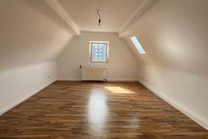 Dachgeschosswohnung in attraktiver Wohnlage von Rodenkirchen! – Adamstraße 17-19, 50996 Rodenkirchen (Ortsteil), Köln – Vorschaubild 9