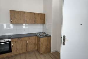 Frisch renovierte 2 Raumwohnung mit EBK , Fensterbad und Keller – Gustav-Adolf-Straße 37, 39104 Altstadt, Magdeburg – Vorschaubild 2
