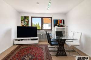 Solide Kapitalanlage in Augsburg!
Vermietete 2-Zimmer-Wohnung mit Garage