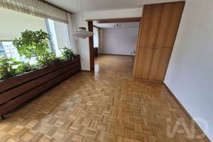 Schöne 3 ZKB-Wohnung mit Balkon in Saarbrücken – Die vollständige Adresse der Immobilie erhältst du vom Anbieter., 66111 Sankt Johann, Saarbrücken – Vorschaubild 1