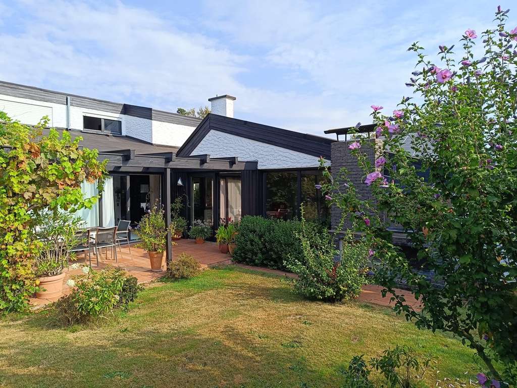 Immobilie in Hasselroth - Das besondere Architektenhaus -Provisionsfrei kaufen- - Bild 0