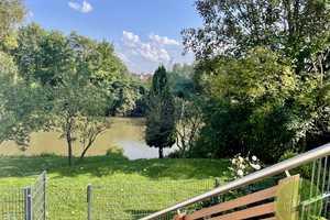 *** ZWEI Häuser mit einmaligem Blick auf die Rednitz *** 4 Stellplätze *** idyllischer Garten *** – Nürnberg – Vorschaubild 5