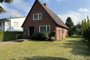 Großzügiges Einfamilienhaus 
mit Vollkeller und Garage – Norderstedt, Segeberg (Kreis), 22848 Segeberg (Kreis) – Vorschaubild 1