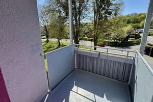 Modern renovierte 3-Zimmer-Wohnung mit Balkon in zentraler Lage von Gebhardshagen – Bodenbacher Ring 10, 38229 Gebhardshagen, Salzgitter – Vorschaubild 4